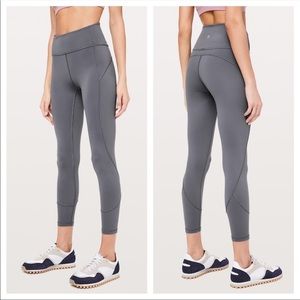 **SOLD 🚫🚫Lululemon in movement tights 25” titan